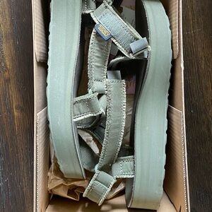 Teva Olive Green Women’s Midform Universal Sandals